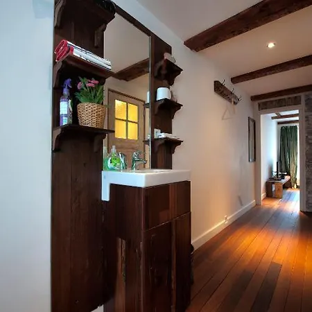 Bed & Breakfast The 9 Streets *