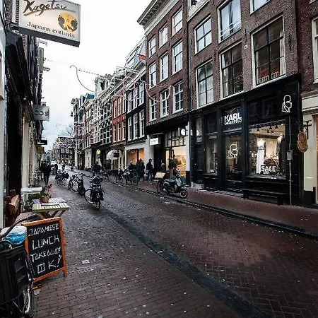 Апартаменты The 9 Streets